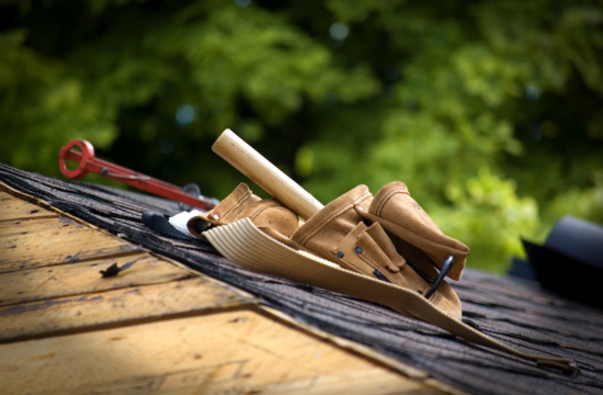 Emergency roof repairs Regina
